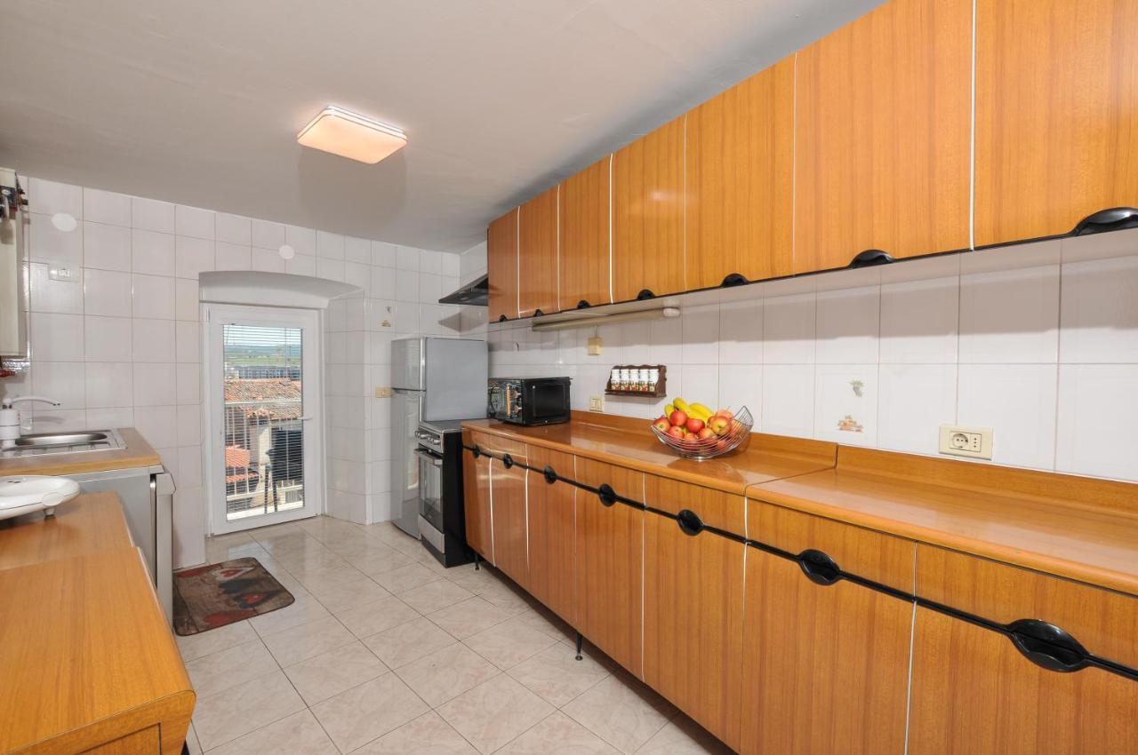 Apartment Katarina Koper - Old Historic Centre With Free Parking ภายนอก รูปภาพ
